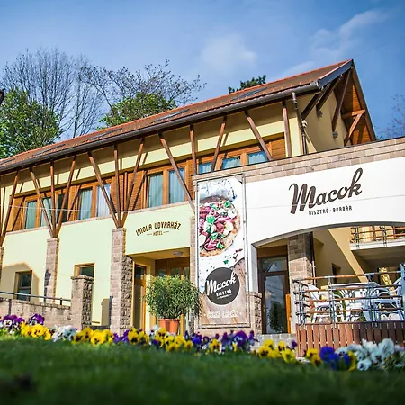 Hotel Imola Udvarhaz Dessert Eger