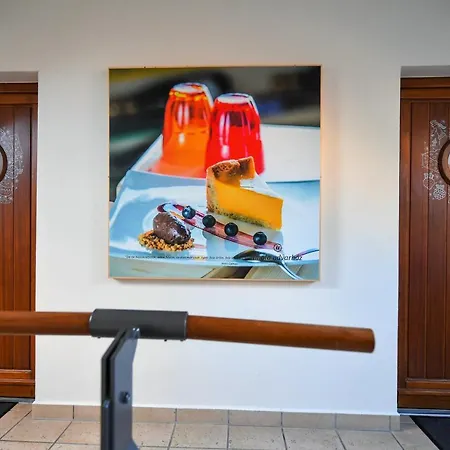 Imola Udvarház Dessert 3* Eger