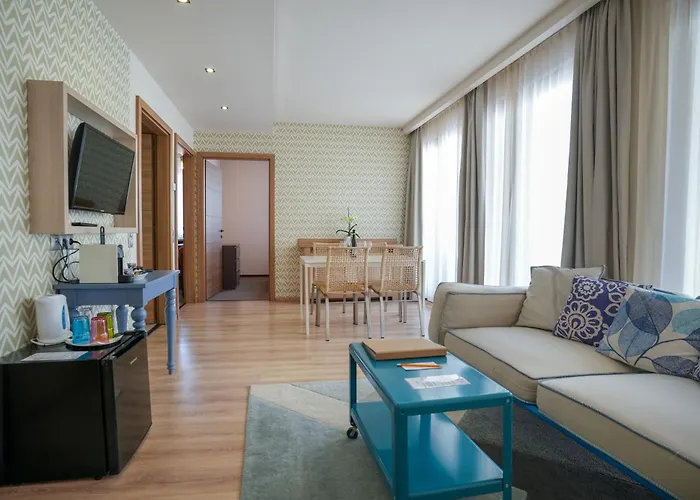 Imola Udvarház Dessert Hotel 3*