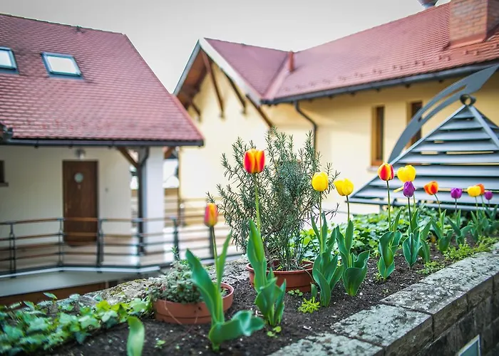 Imola Udvarház Dessert Hotel 3*