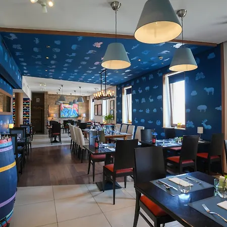 Imola Udvarhaz Dessert 3* エゲル