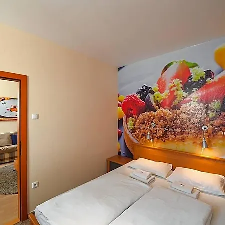 Imola Udvarhaz Dessert فندق 3*