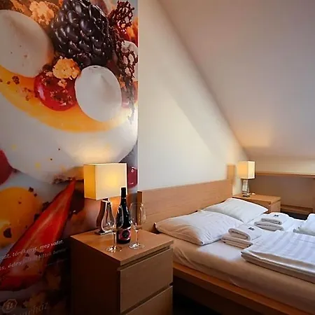Hotel Imola Udvarház Dessert Eger