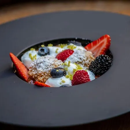 Imola Udvarhaz Dessert Eger